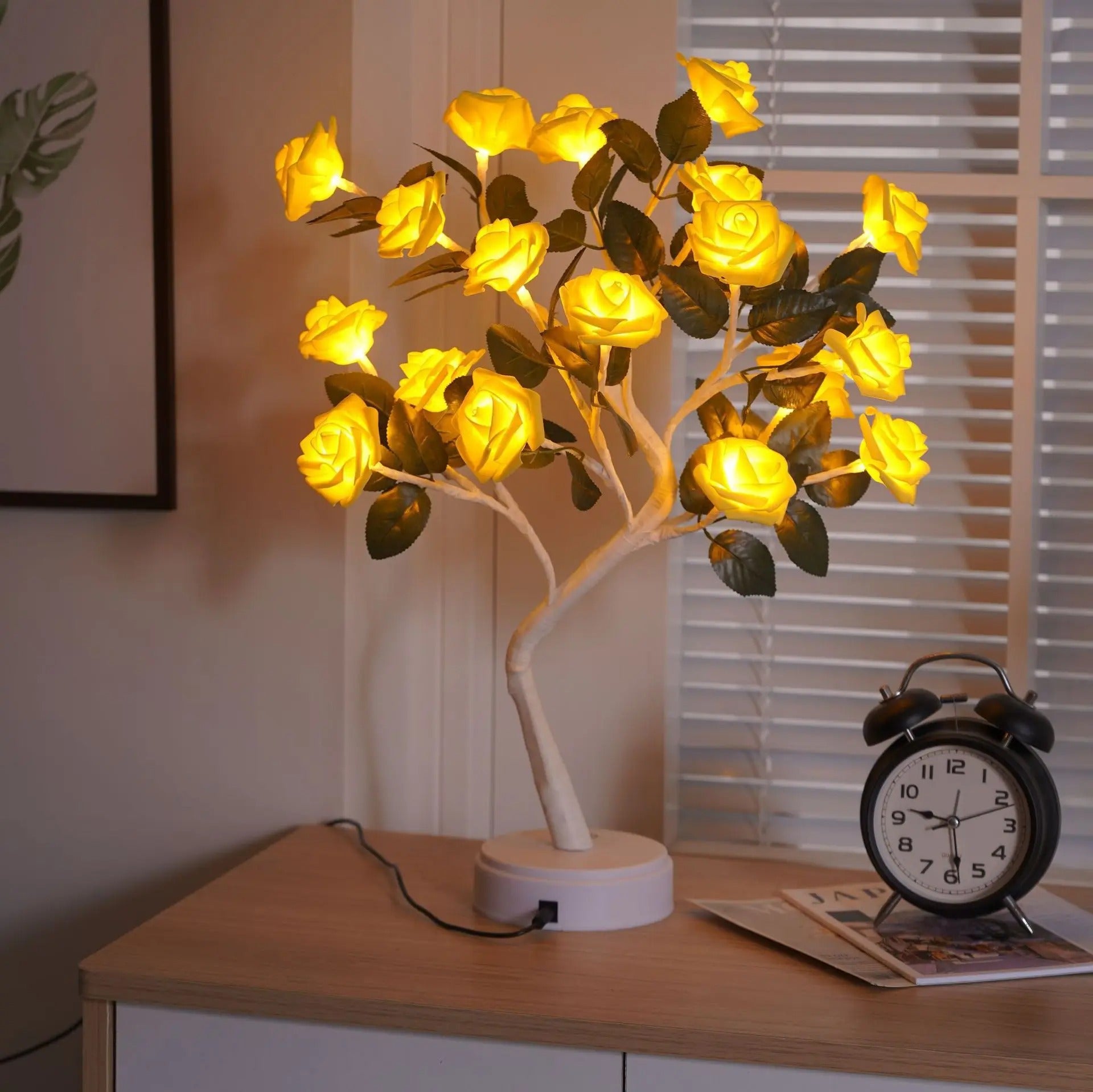 PetalLume Tree – 24-LED Rose Flower Lamp