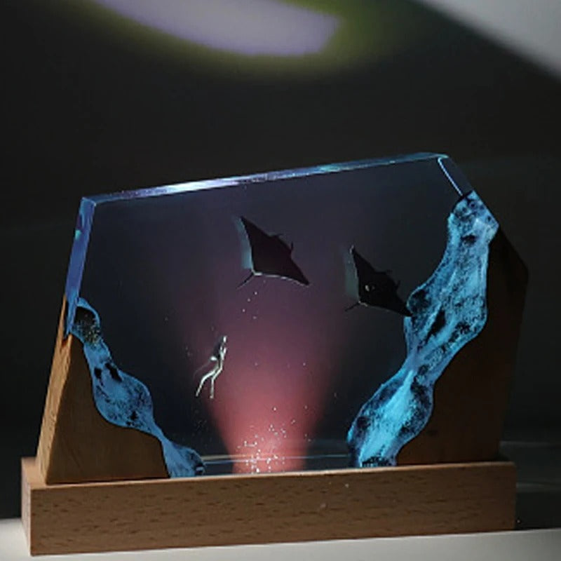 Abyssal Manta Resin LED Table Lamp