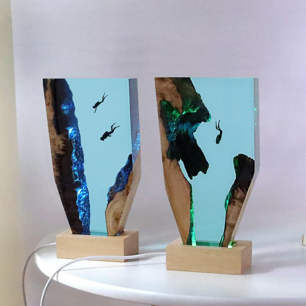 Ocean Depths Resin Divers Lamp