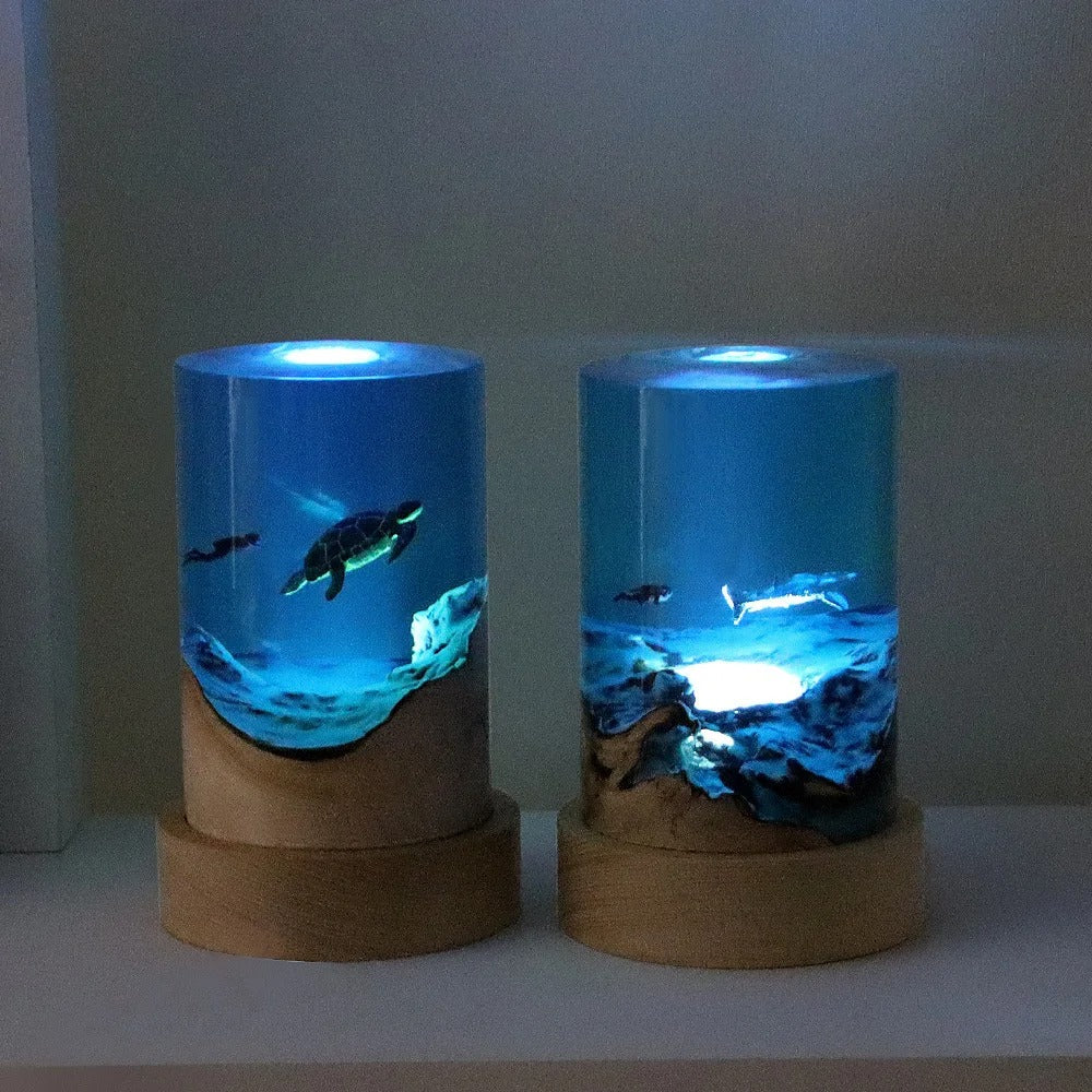 Pelagia – Ocean-Inspired Resin Light Sculpture