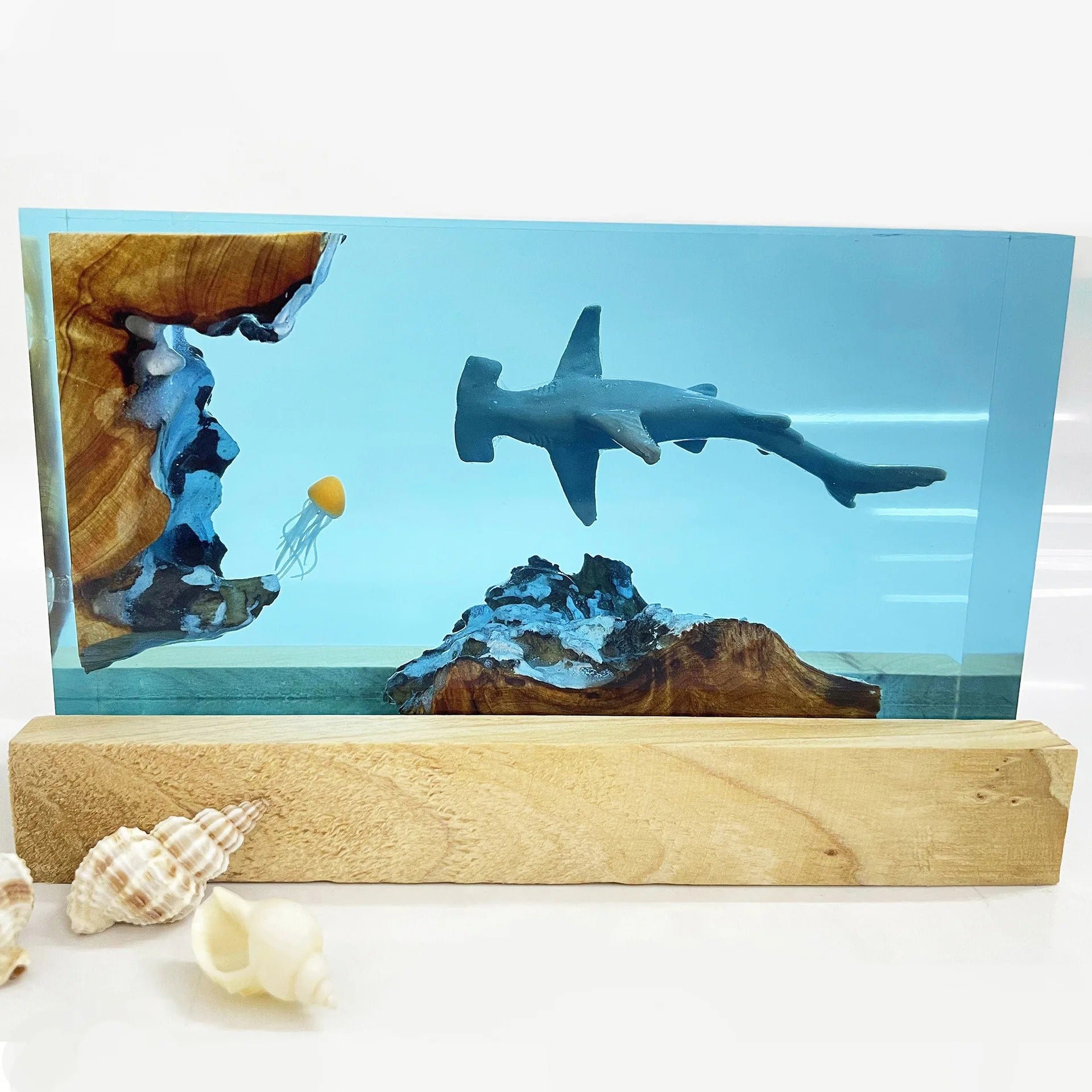 HammerGlow Reef – Shark Diver Resin Lamp