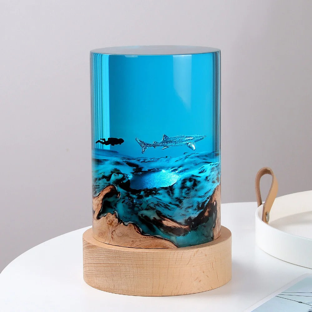 Pelagia – Ocean-Inspired Resin Light Sculpture