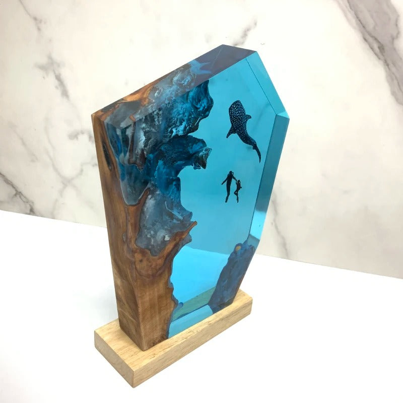 Ocean Abyss Resin LED Lamp – Whale Diver Edition