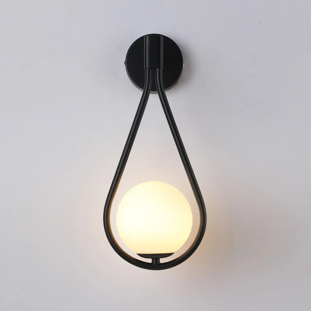 AureDrop Sconce – Nordic Brass Teardrop Wall Light