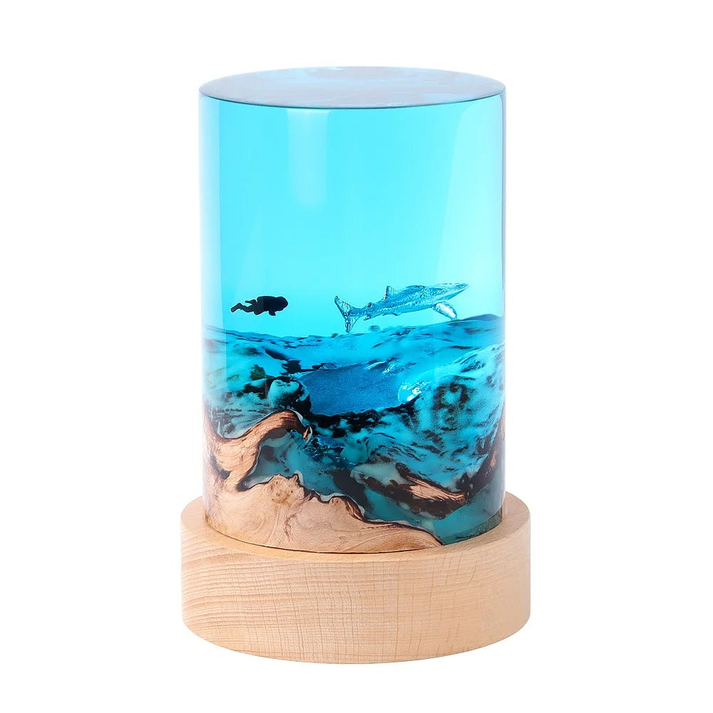 Pelagia – Ocean-Inspired Resin Light Sculpture