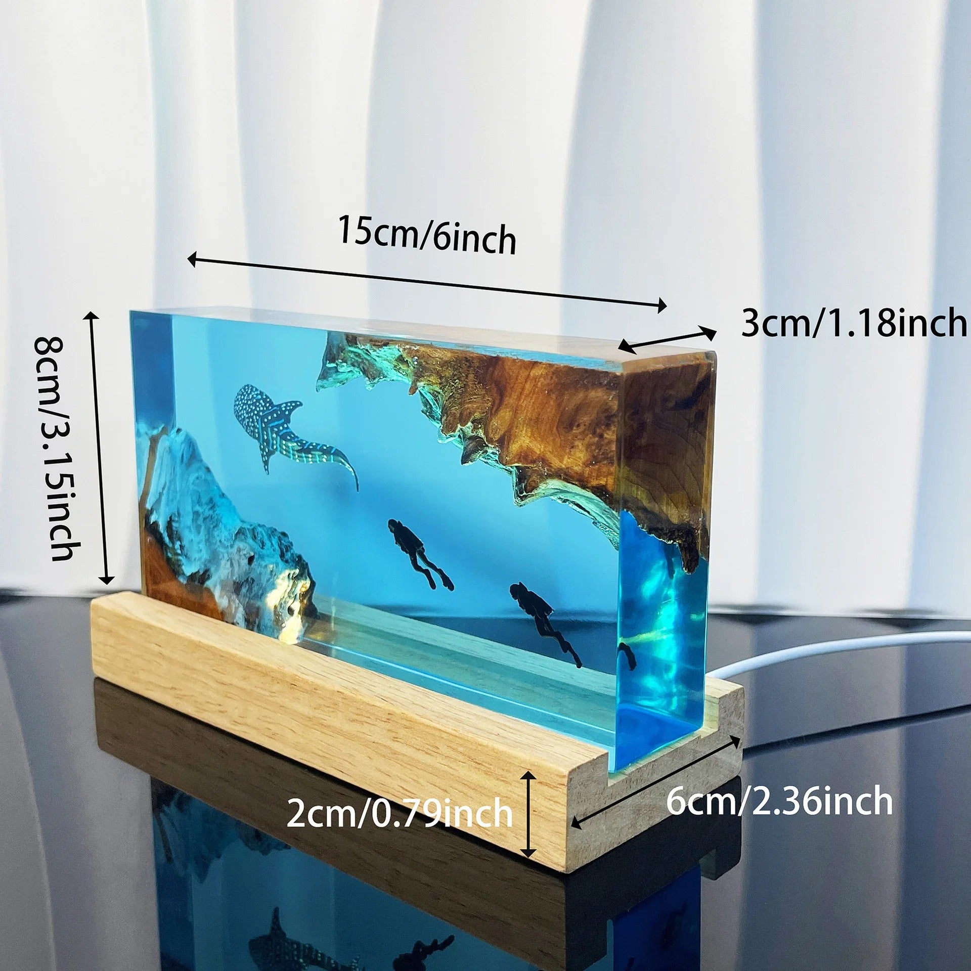HammerGlow Reef – Shark Diver Resin Lamp